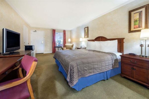 HOWARD JOHNSON BURLINGTON (Burlington)
